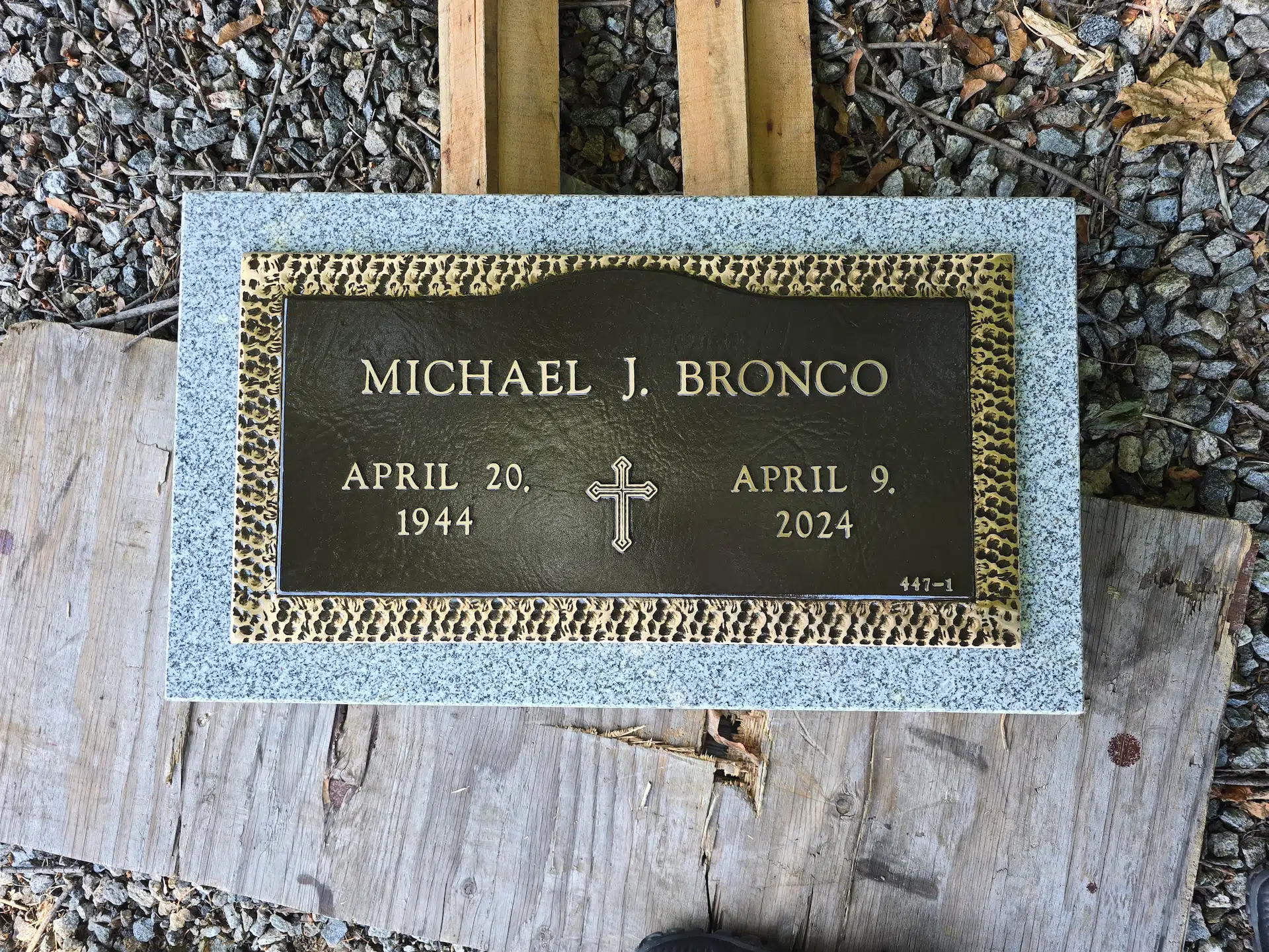 Bronze Bronze Plaque hand-carved by Headstone Plaque Guide in NJ — image 3